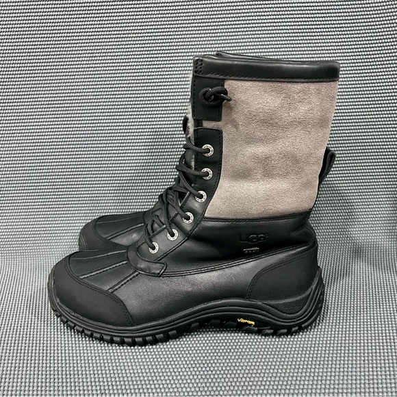 UGG Adirondack Shearling Lined Winter Snow Boots Waterproof Womens Size 10 Black - Picture 3 of 9